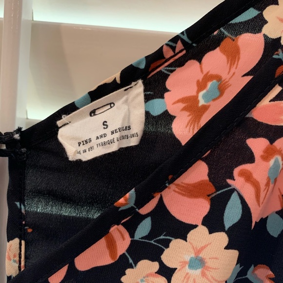 UO Pins and Needles Floral Romper - Picture 6 of 12